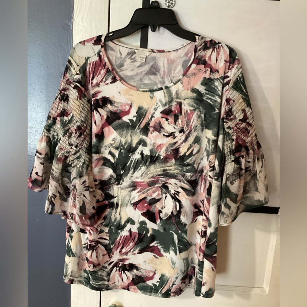 Wide sleeve blouse